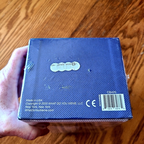 👀50% OFF🎮 NIB‼️ Comment Below Adult Party Game by WhatDoYouMeme.com - Picture 13 of 13